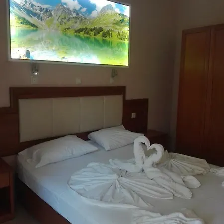 Balkan House * Potos